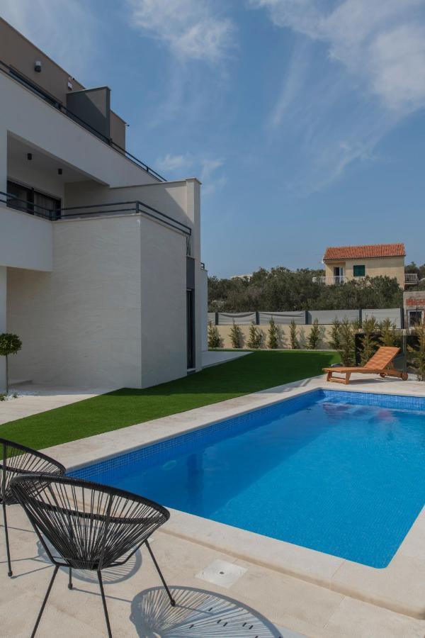 Villa Magna Luxury Apartments Murter Exterior photo