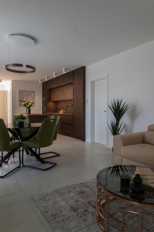 Villa Magna Luxury Apartments Murter Exterior photo